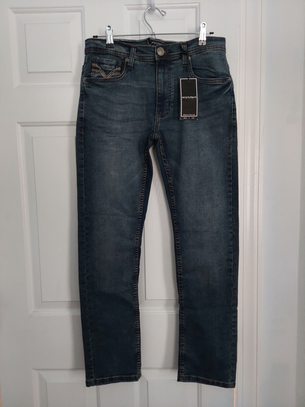 Slim Straight Women’s Jeans in Dark Blue Wash